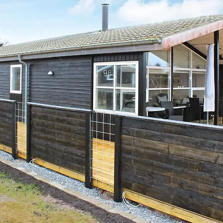 6 Person In Hadsund-by Traum *